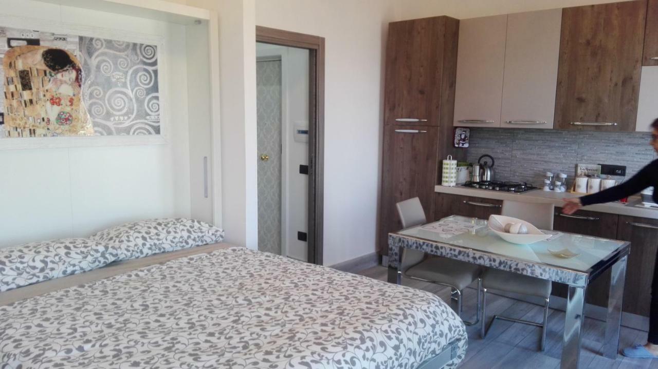 נאפולי Suite Estasi מראה חיצוני תמונה